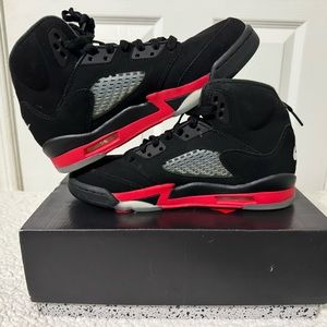 Size 5.5 - Jordan 5 Retro Top 3 Black 2020